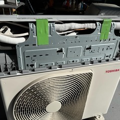 TOSHIBA 東芝 14畳用 エアコン RAS-J401E1R 100V 2023年製 Used/美品の画像