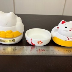 焼き物の人形達の画像
