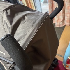 B型ベビーカーの画像