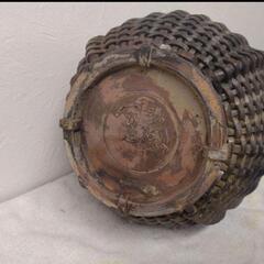 【引き取り限定】陶器製・編み込みデザイン壺の画像