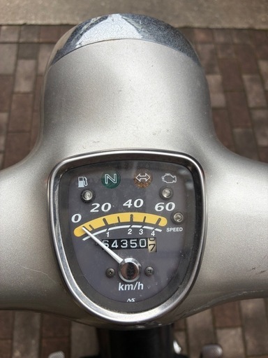 （商談中）
リトルカブ　4速　セル付き　インジェクション　現在不動