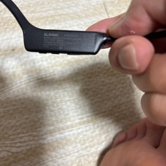 骨伝導イヤホン【耳かけ型/マイク対応/Bluetooth/ブラック】 の画像