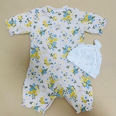 ベビー服　ロンパース＆帽子 50-60cmの画像