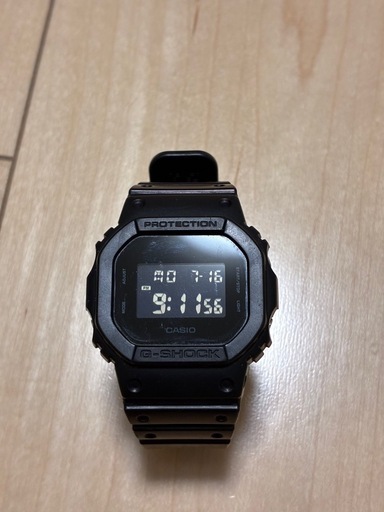 【美品】G-SHOCK デジタル腕時計 ブラック DW-5600BB