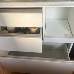 (6/29現地引き取り可能な方)ニトリカップボードの画像