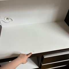食器棚の画像