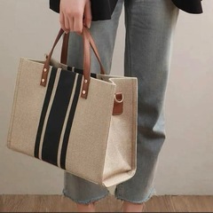 新品 キャンバストートバッグの画像