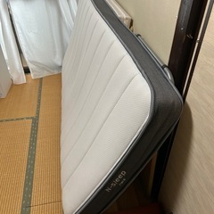 無料　折り畳みベッド