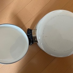 レトロ　ホーロー両手鍋の画像
