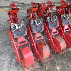 【値下げ】【値下げ交渉可能】けん引型シーダー　播種機　種まき機 ４連＋１　アグリテクノ矢崎ＴＡＫＩクリーンシーダ／ニプロMDR 引取限定応相談の画像