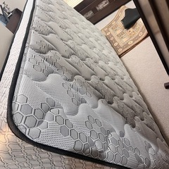 最終値下げ　　ほぼ未使用　シーリー　マットレスの画像