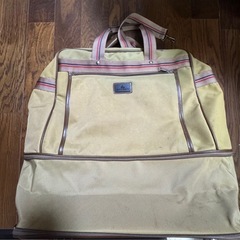 旅行カバン 買い物バックとしても利用可能の画像