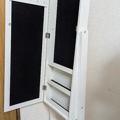 【決まりました！】アクセサリー収納付き全身鏡の画像