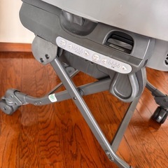 コンビ ネムリラ BEDi Long オートスウィング 電動 ハイローチェアの画像