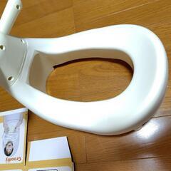 補助便座 croomyの画像