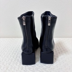【新品・訳あり】　レディース ショートブーツ 23.5 軽量 おしゃれ　左足 片足　片方の画像