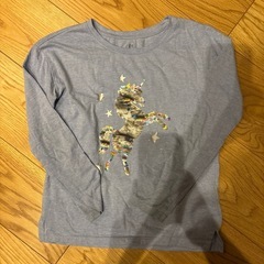GAP スパンコール 長袖水色🩵Tシャツ130サイズ