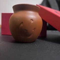 お菓子の容器の画像