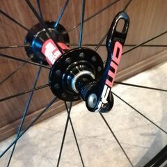 FFWD f2r バリ山のコンチネンタルGP5000付きの画像