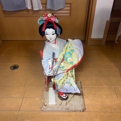 日本人形 昭和レトロ ガラスケース付きの画像