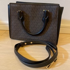 MICHAEL KORS ハンドバッグの画像