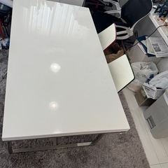 ダイニングテーブル　の画像