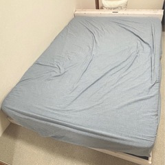 中古のダブルベッド＋マットレス

