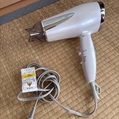 ドライヤーとおまけの画像