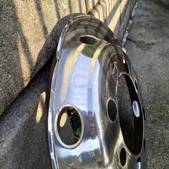 大型車　トラック8穴　ステンレス製ホイールライナー中古品　片側１つの画像