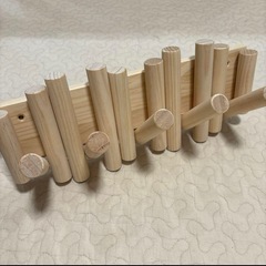 新品未使用❤️壁掛けフック 木製 5つのフリップダウンコートフック 壁を傷つけない収納の画像