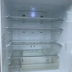 ４ドア冷蔵庫の画像