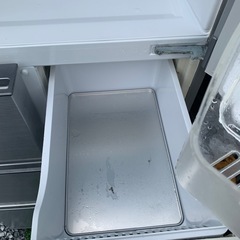 ４ドア冷蔵庫の画像