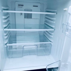 ④✅ユーイングノンフロン冷凍冷蔵庫✅ ✅UR-F110H✅の画像