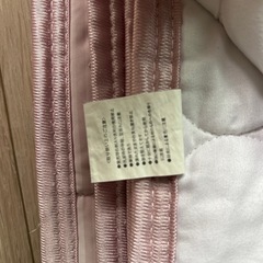 羽毛布団と夏用マットレスは無料です。の画像