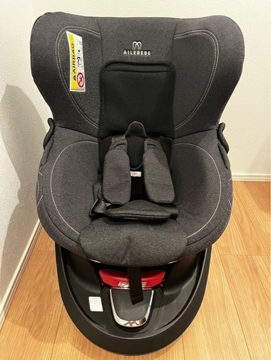 エールべべ　クルット4s チャイルドシート　新生児対応