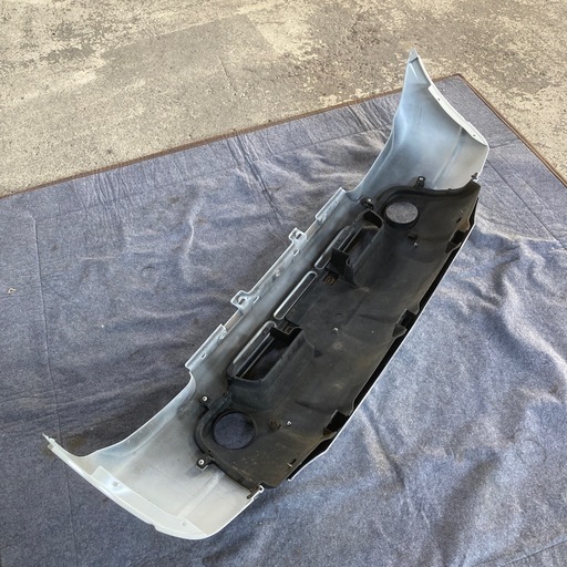 JB23 スズキ ジムニー フロントバンパー アンダーカバー付き Z7T パールホワイト スズキ ジムニー 良品 
