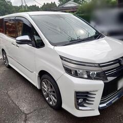 平成28年式ヴォクシー8人乗り