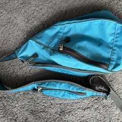 ショルダーボディーバック