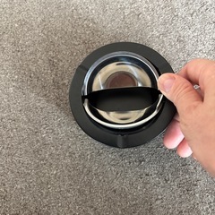 手押し式灰皿の画像