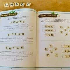 知育玩具 BANANAGRAMS / バナナグラムズ　ワークブックとセットで！の画像