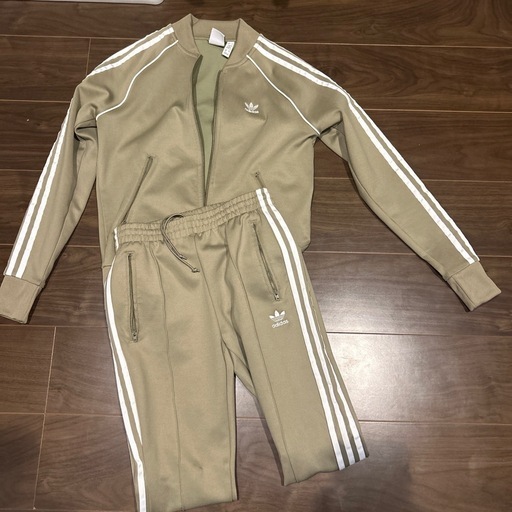 ★アディダス　セットアップ　Mサイズ★　　