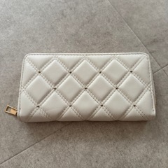 財布 キルティング ホワイト 長財布