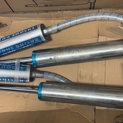 ジムニー、ランクルなどに！KINGショックの画像