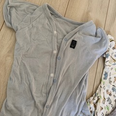 ベビー服肌着　ロンパース　80センチ　男女兼用の画像