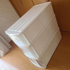 衣装ケースの画像