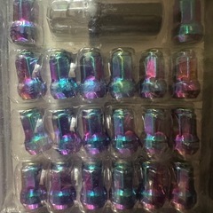 新品　車　ホイールナットの画像