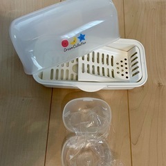 子ども食器、哺乳瓶消毒器などの画像