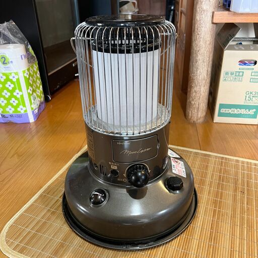 トヨトミ 対流型石油ストーブ ML-250 2019年製