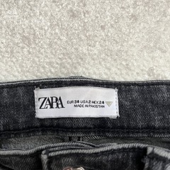 ZARAスキニーブラックの画像