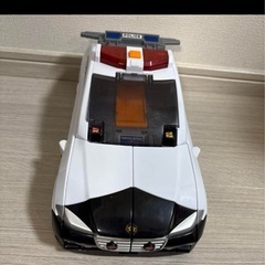 ビックに変形「デカパトロールカー亅